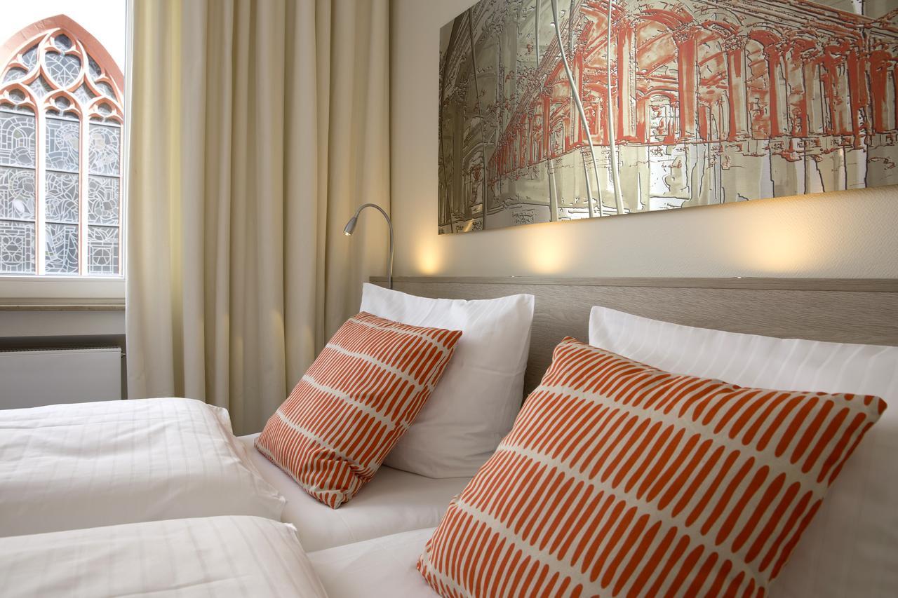 Hotel Am Markt Μπάντεν-Μπάντεν Εξωτερικό φωτογραφία
